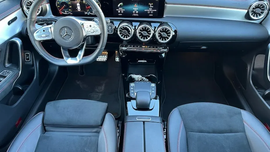 MERCEDES-BENZ CLA -