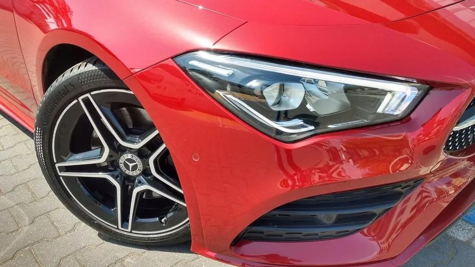 MERCEDES-BENZ CLA -
