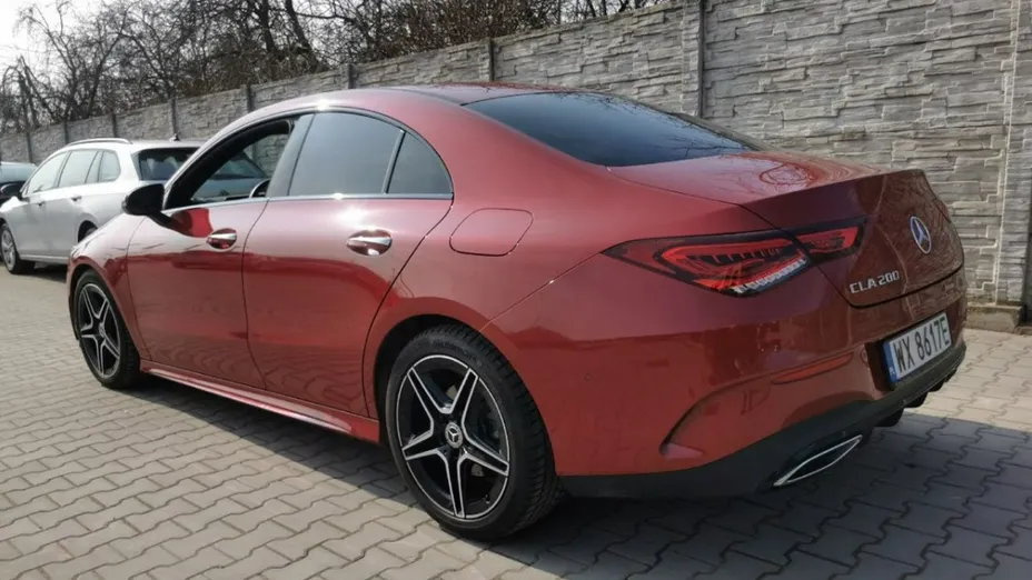 MERCEDES-BENZ CLA -