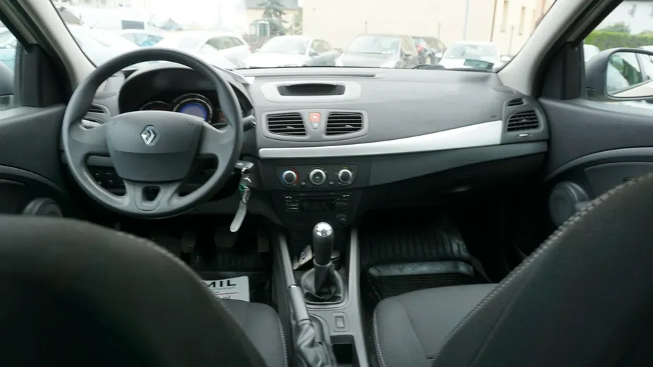 RENAULT Fluence -