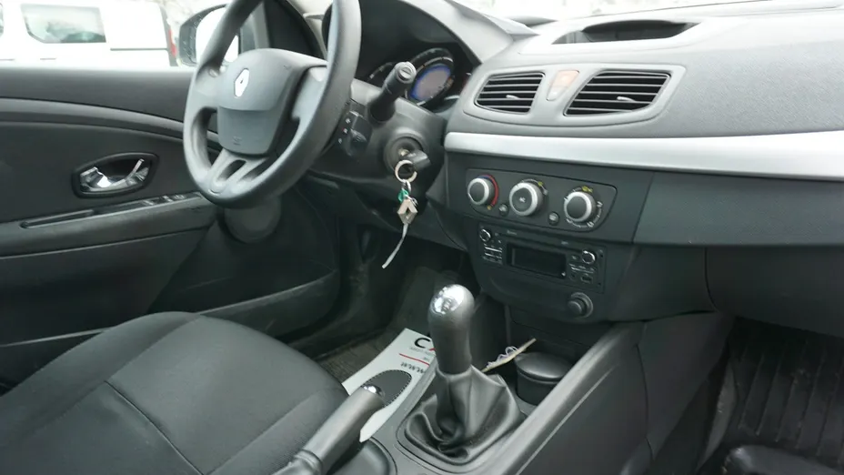 RENAULT Fluence -