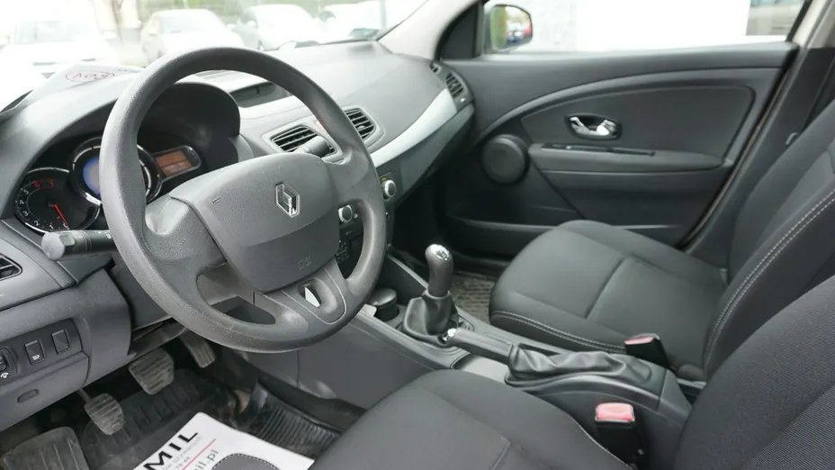 RENAULT Fluence -