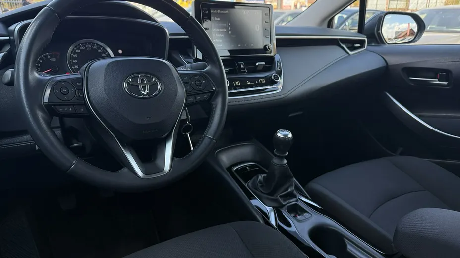 TOYOTA Corolla -