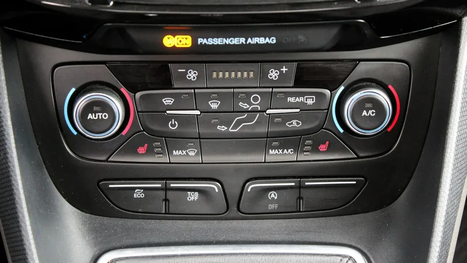 FORD Tourneo Connect -