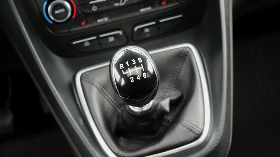 FORD Tourneo Connect -