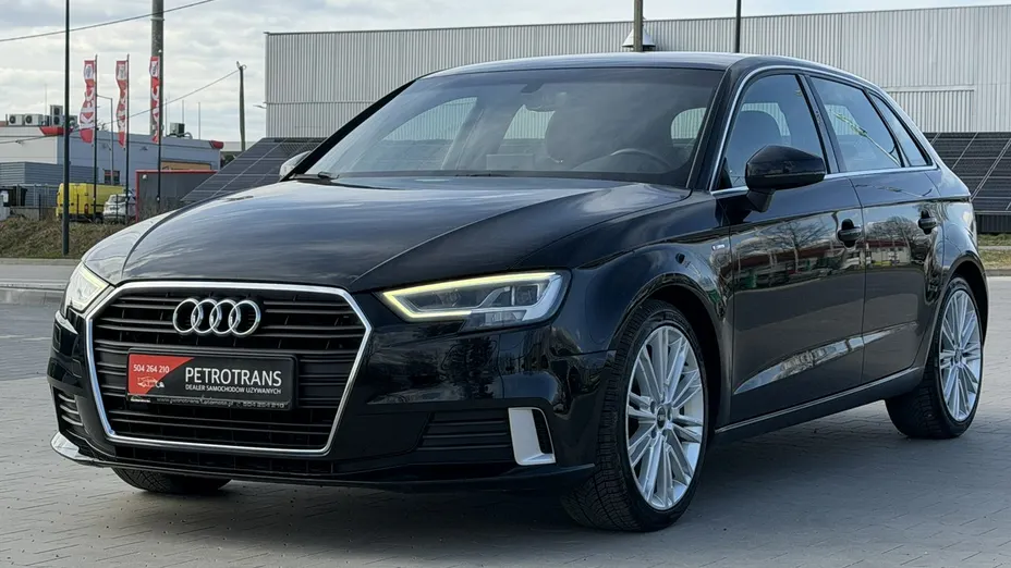 AUDI A3 -