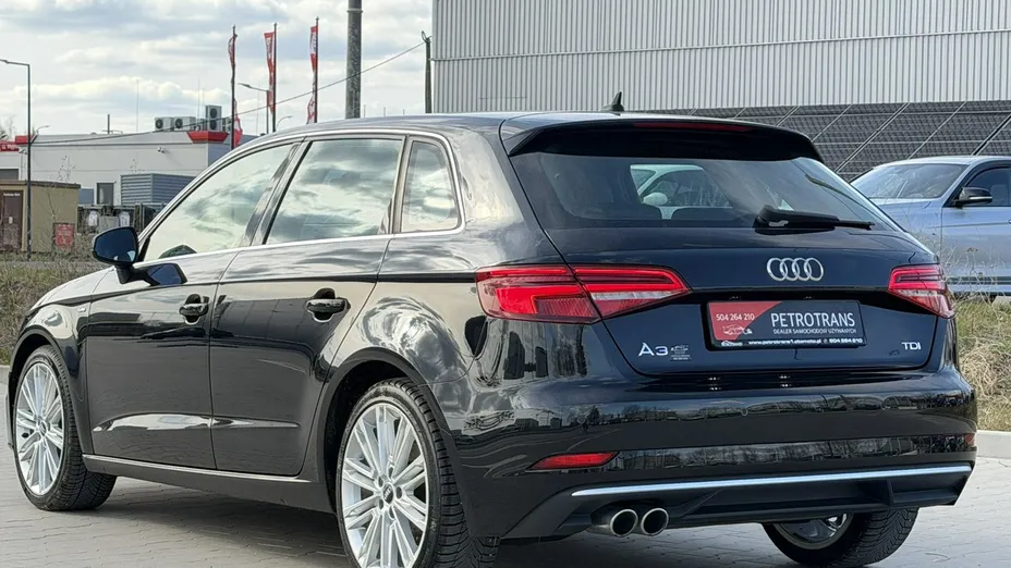 AUDI A3 -