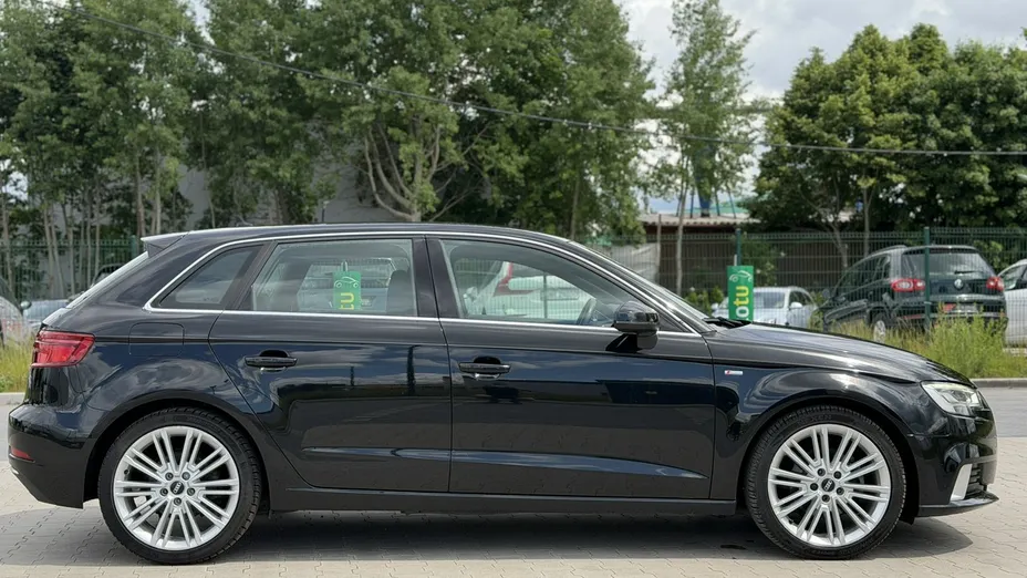 AUDI A3 -