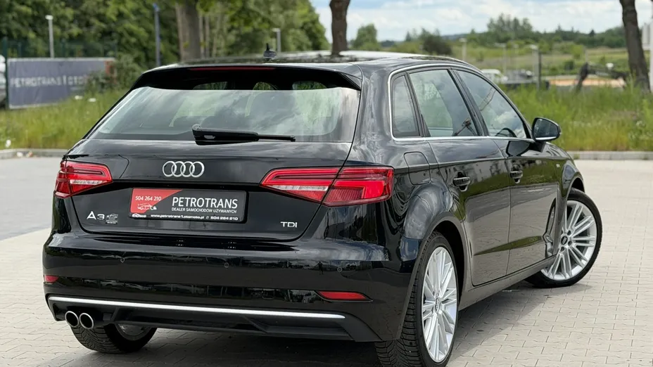 AUDI A3 -