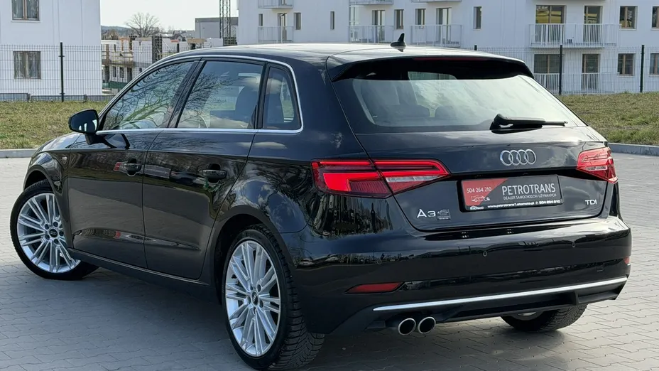 AUDI A3 -