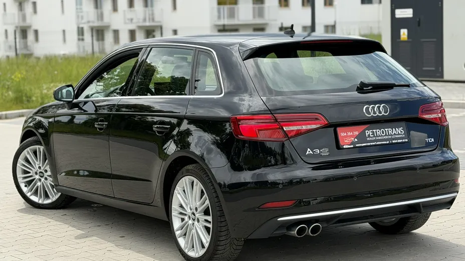 AUDI A3 -