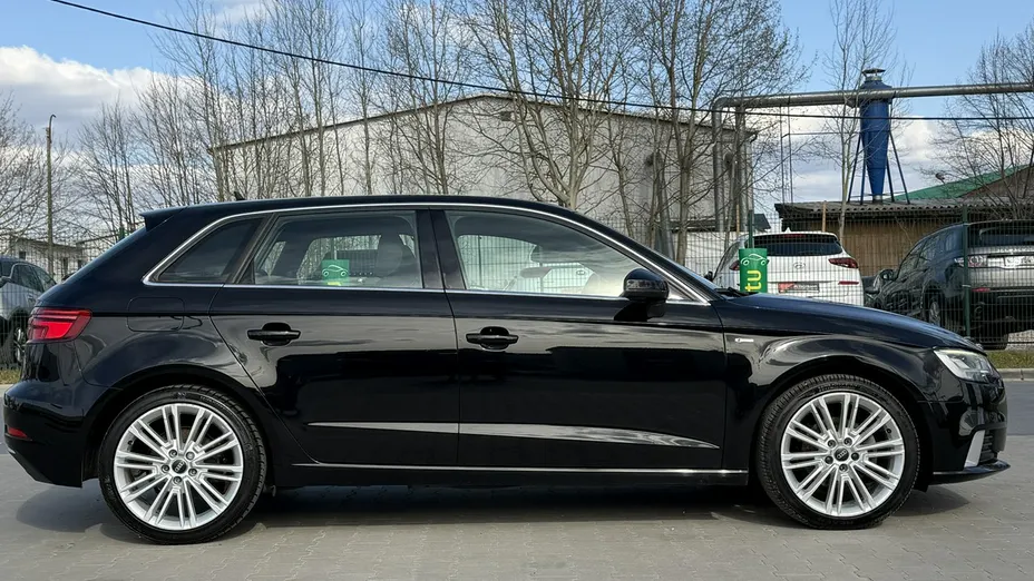 AUDI A3 -