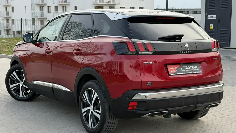 PEUGEOT 3008 -