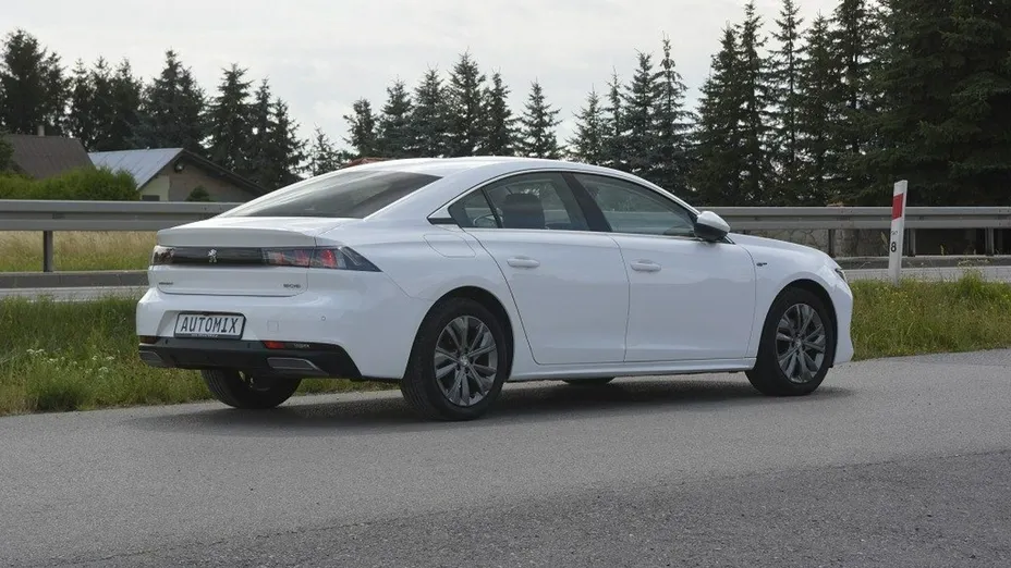 PEUGEOT 508 -