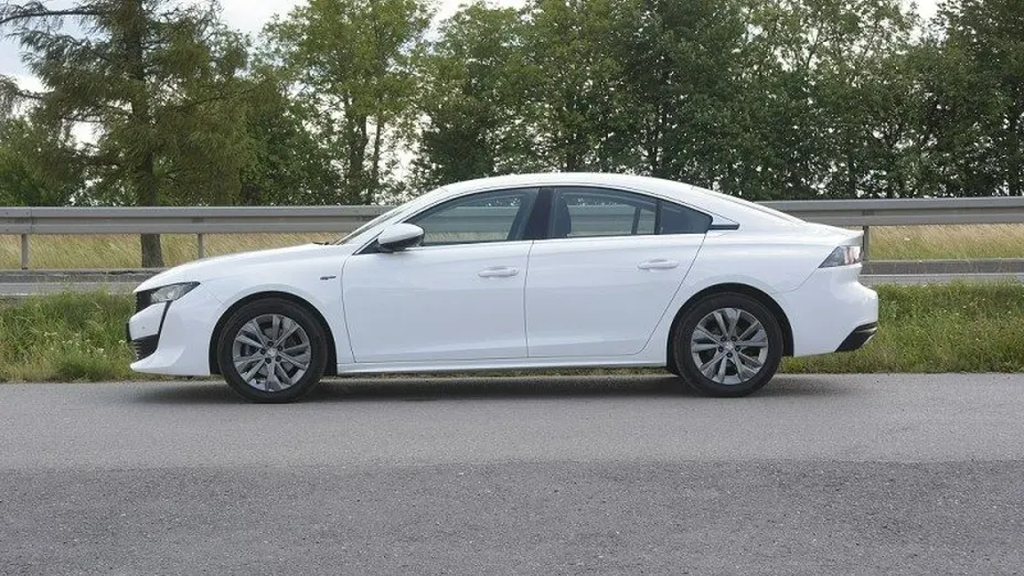 PEUGEOT 508 -