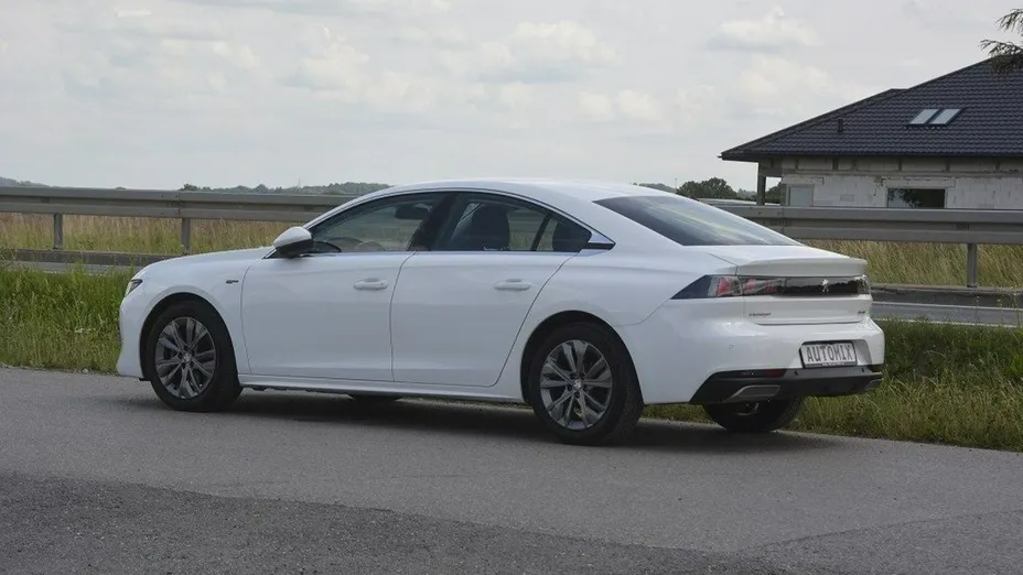 PEUGEOT 508 -