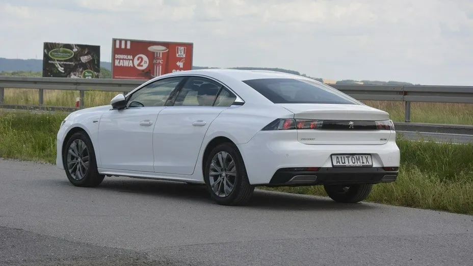 PEUGEOT 508 -