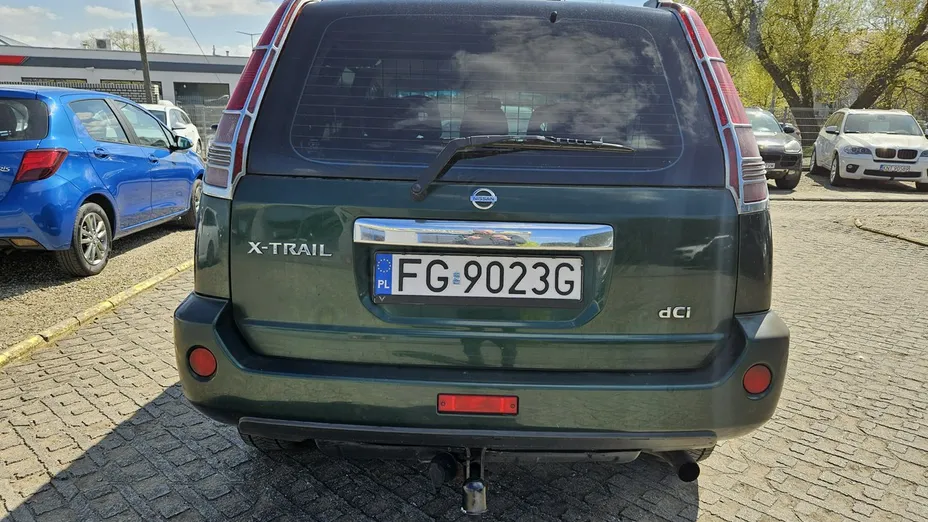 NISSAN X-Trail -