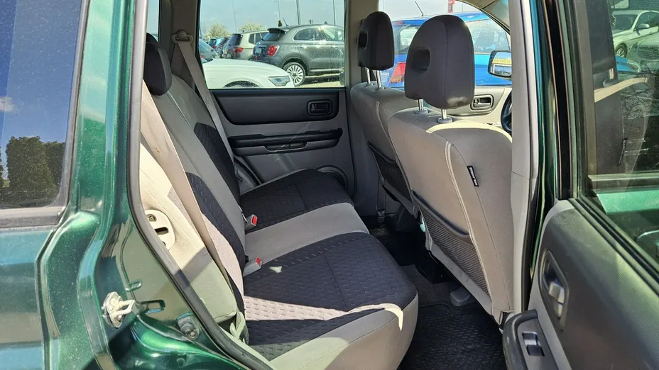 NISSAN X-Trail -