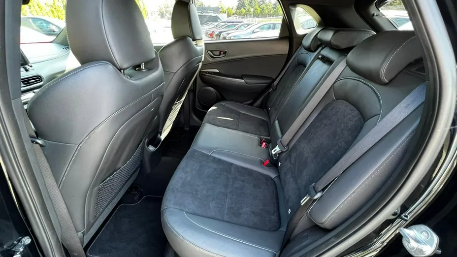 HYUNDAI Kona -