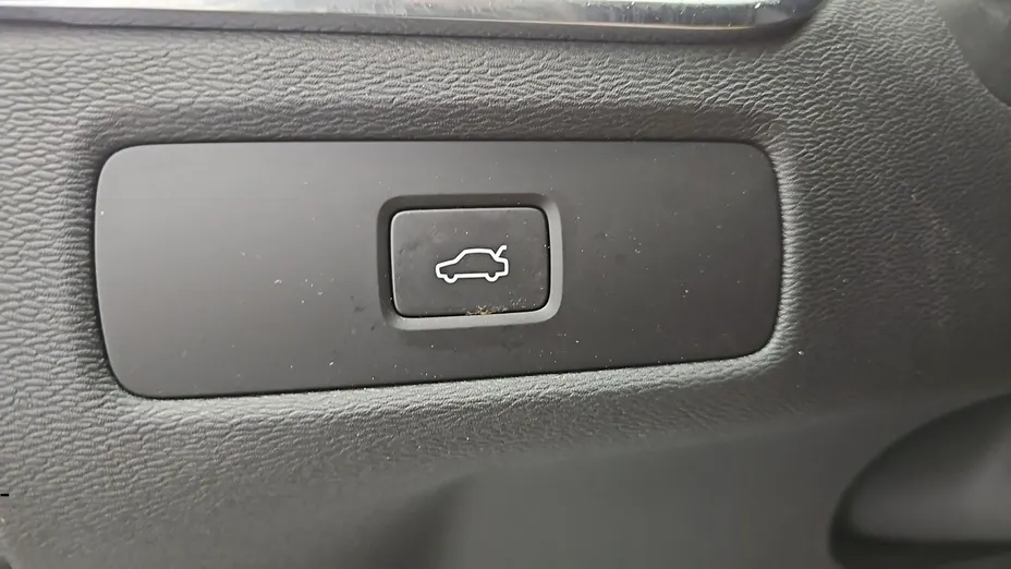 VOLVO XC60 -