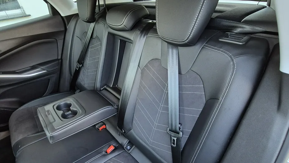 OPEL Grandland X -