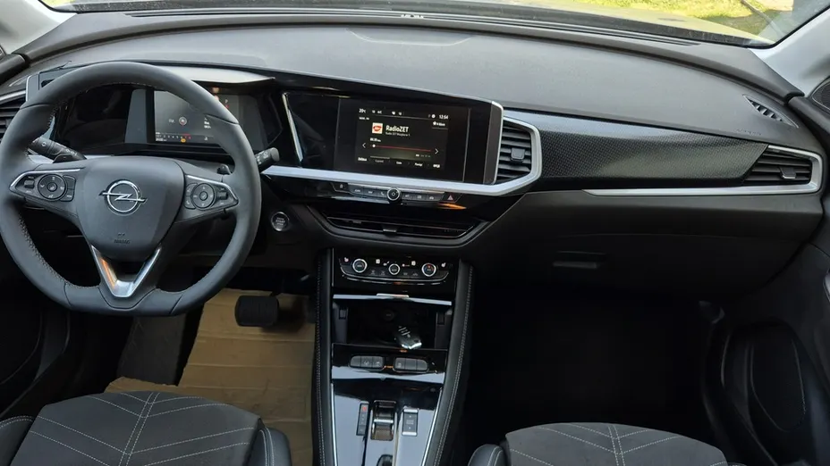 OPEL Grandland X -