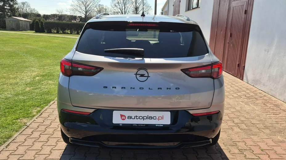 OPEL Grandland X -