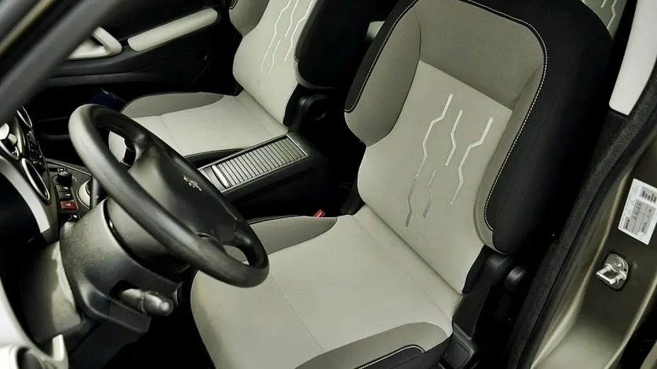 PEUGEOT Partner -