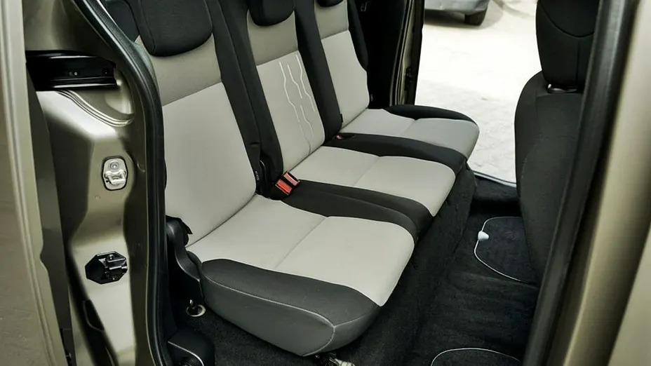 PEUGEOT Partner -