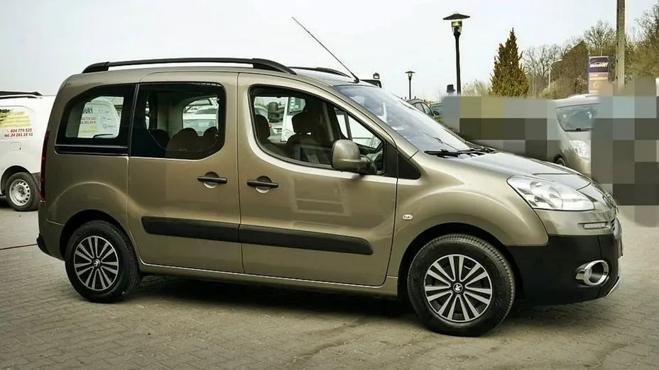 PEUGEOT Partner -