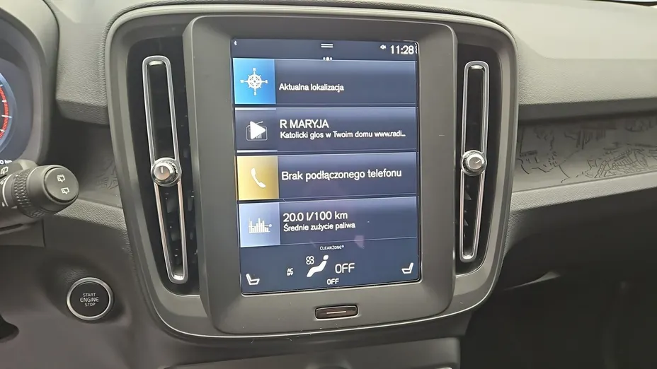 VOLVO XC40 -