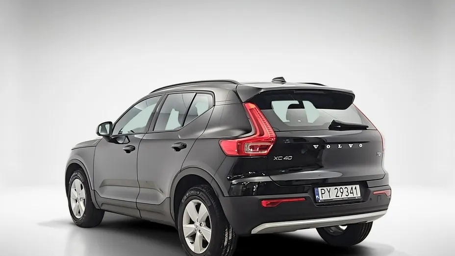 VOLVO XC40 -