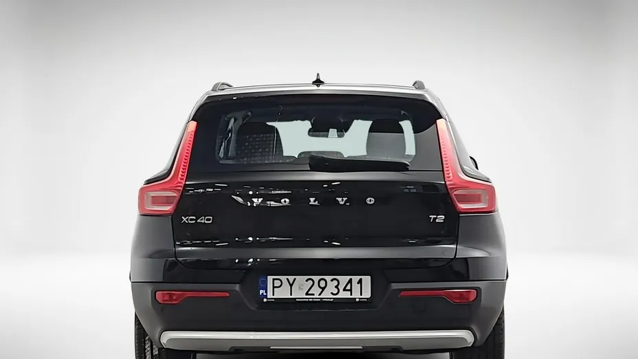 VOLVO XC40 -