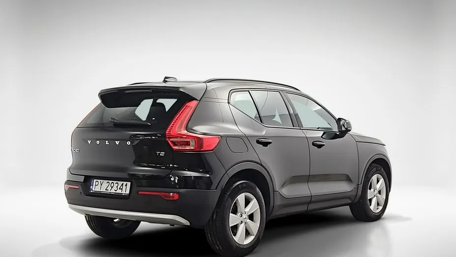 VOLVO XC40 -