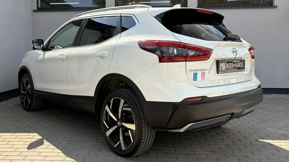 NISSAN Qashqai -