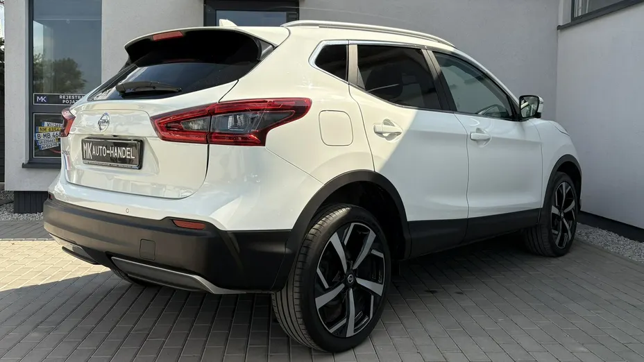 NISSAN Qashqai -