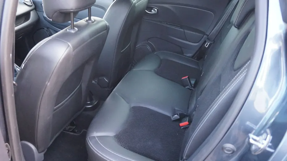 RENAULT Clio -