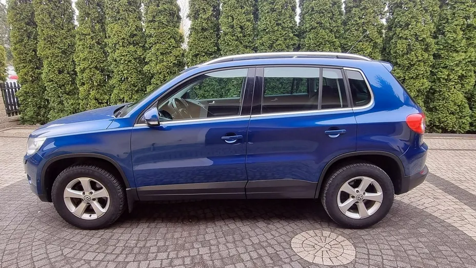 VOLKSWAGEN Tiguan -