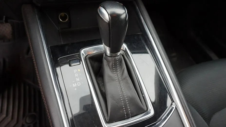 MAZDA CX-5 -