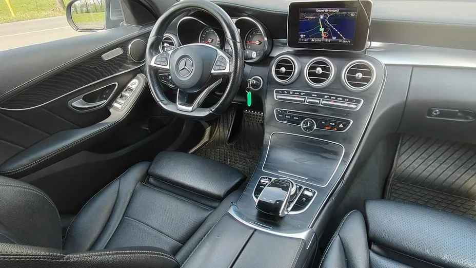 MERCEDES-BENZ C Klasa -