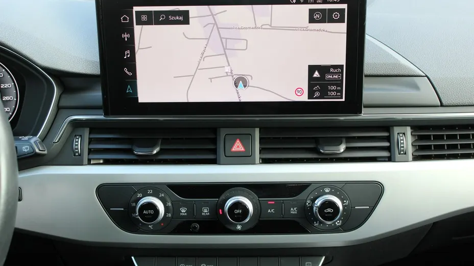 AUDI A4 -