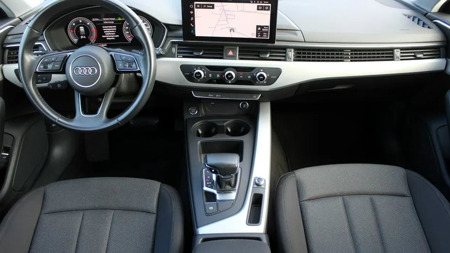 AUDI A4 -