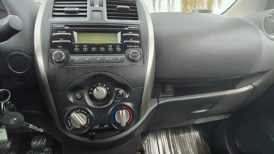 NISSAN Micra -