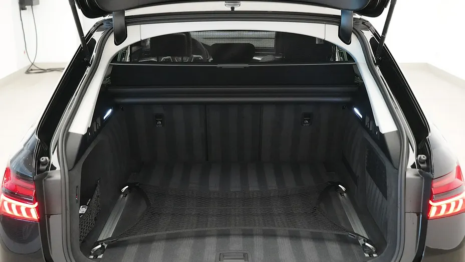 AUDI S6 Avant -