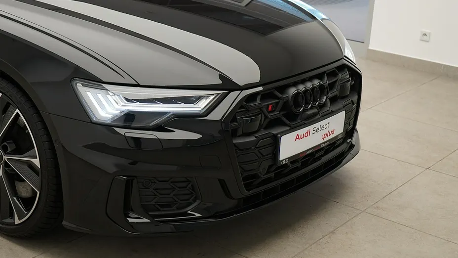 AUDI S6 Avant -