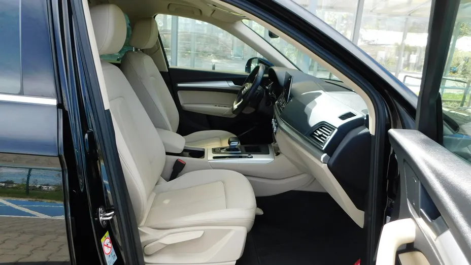 AUDI Q5 -