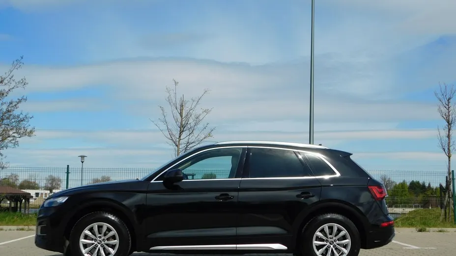 AUDI Q5 -
