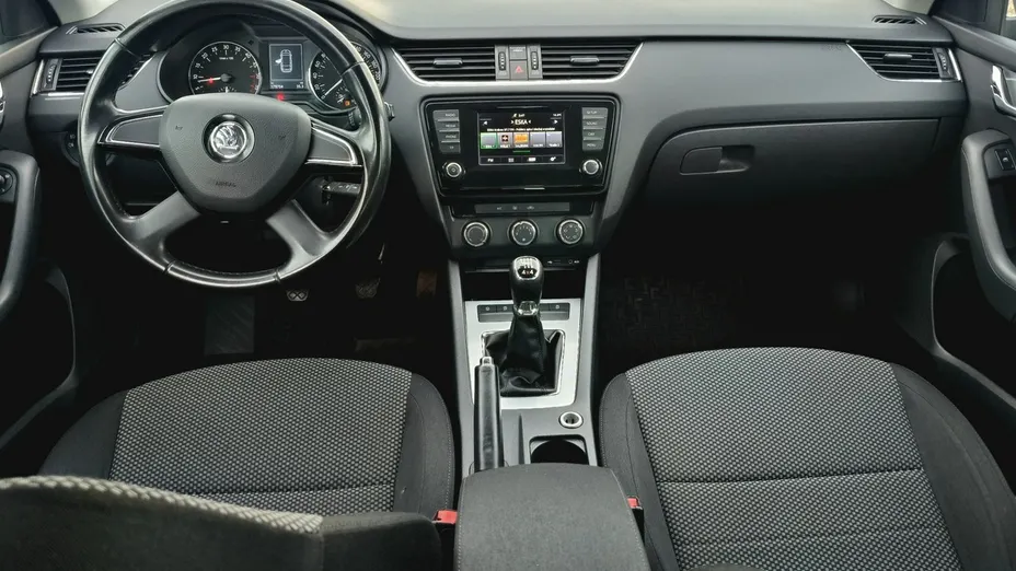 SKODA Octavia -