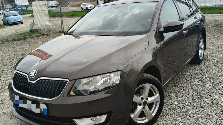 SKODA Octavia -